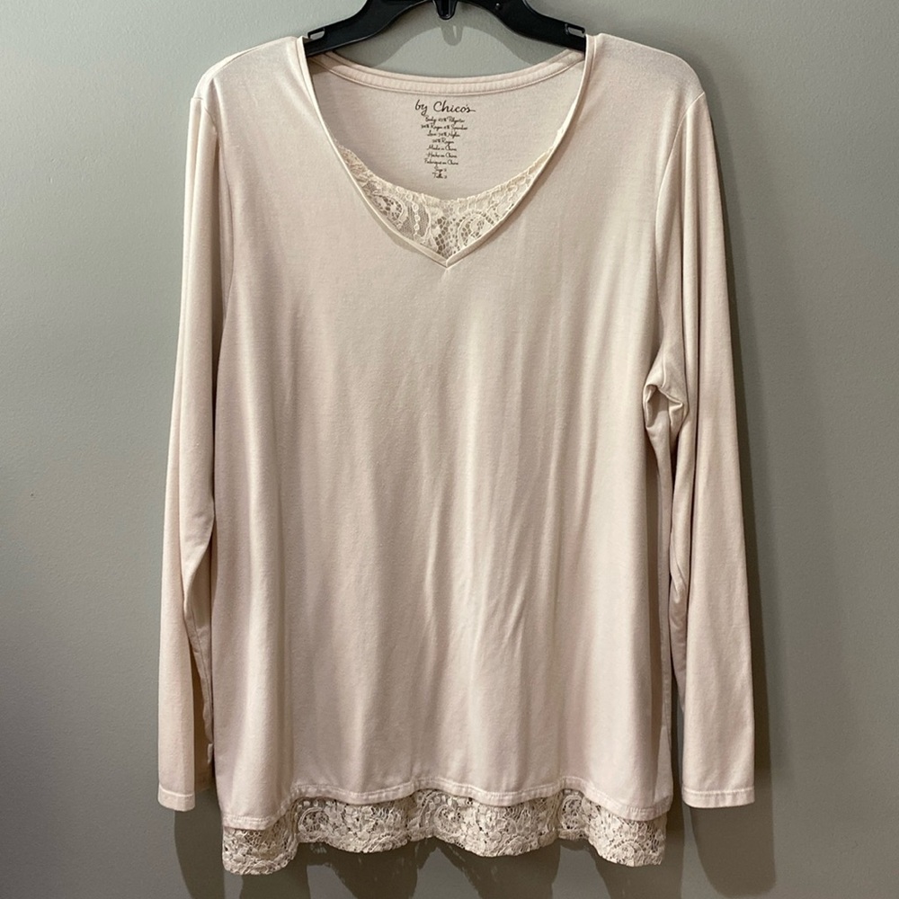 Chico’s Angie Lace Detail Long Sleeve Top Ladies 2 - Picture 2 of 15